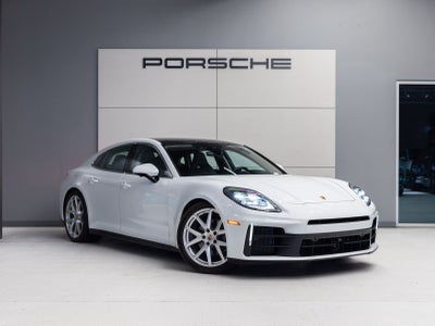 2025 Porsche Panamera Panamera