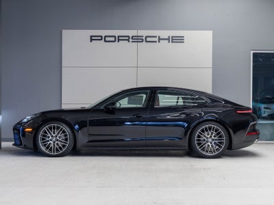 2026 Porsche Panamera Panamera 4
