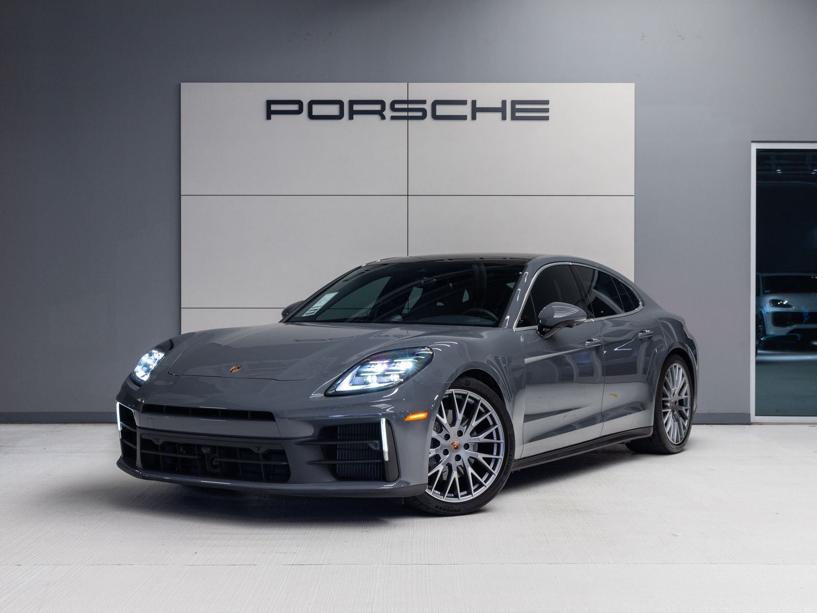 2025 Porsche Panamera Panamera