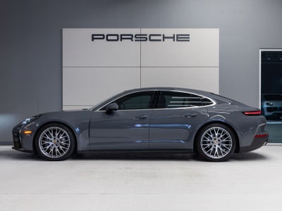 2025 Porsche Panamera Panamera