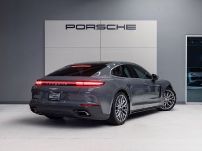 2025 Porsche Panamera Panamera