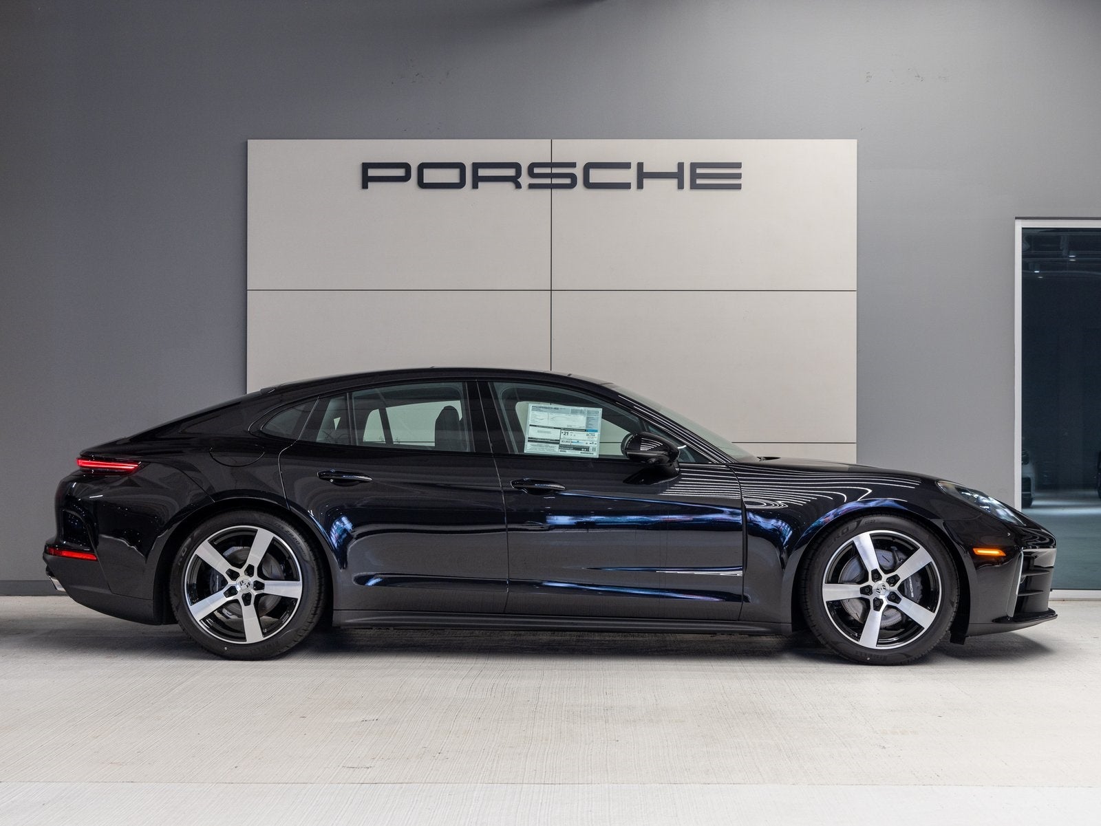 2025 Porsche Panamera Panamera