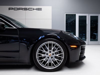 2025 Porsche Panamera RWD