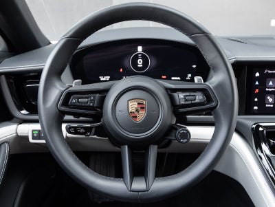 2025 Porsche Panamera RWD