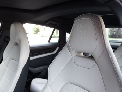2025 Porsche Panamera RWD