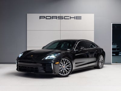 2025 Porsche Panamera RWD