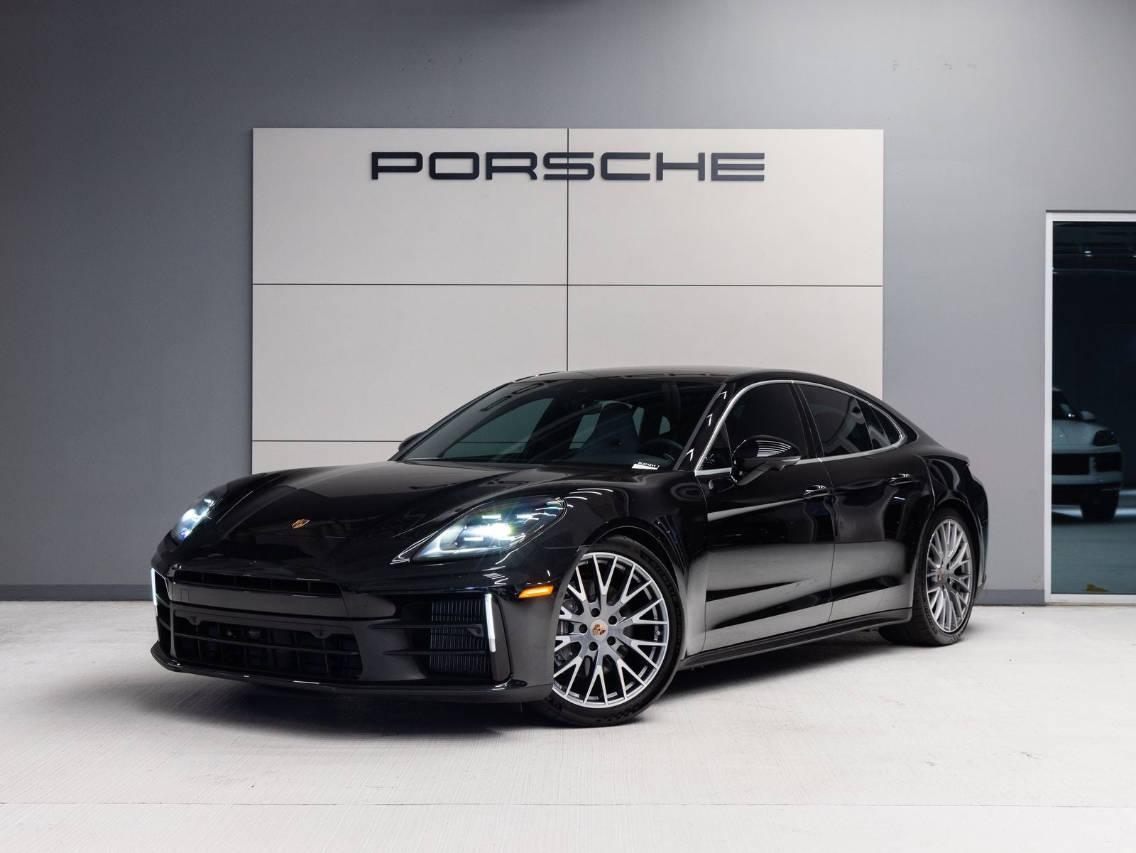 2025 Porsche Panamera RWD