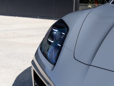 2025 Porsche Panamera 4