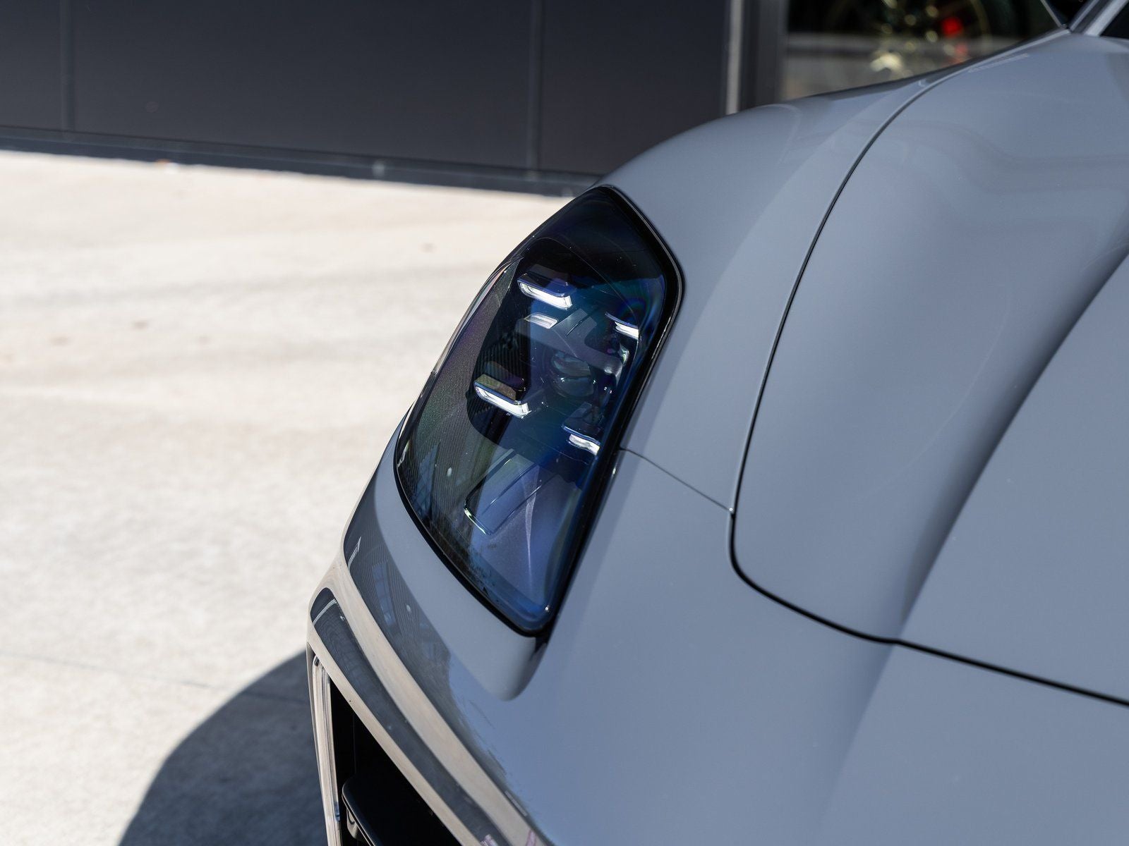2025 Porsche Panamera 4