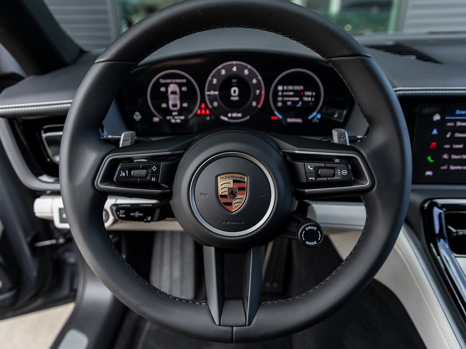 2025 Porsche Panamera 4