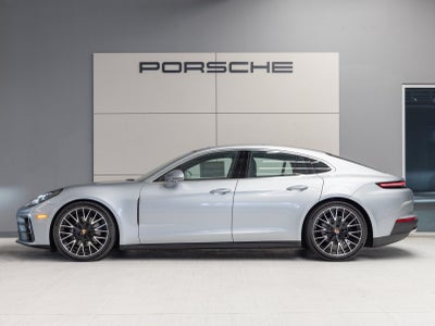 2025 Porsche Panamera Panamera 4