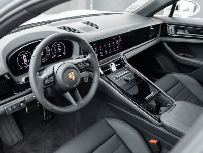 2025 Porsche Panamera Panamera 4