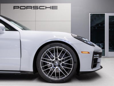 2026 Porsche Panamera Panamera 4