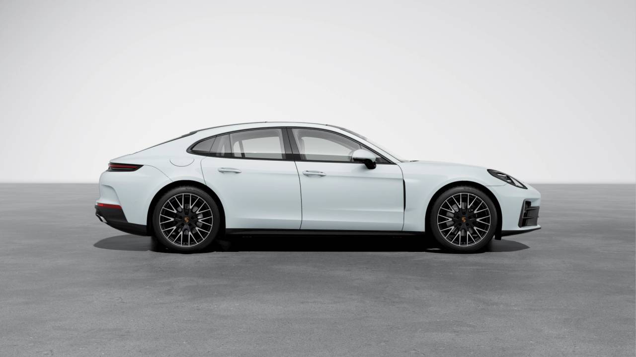 2026 Porsche Panamera RWD