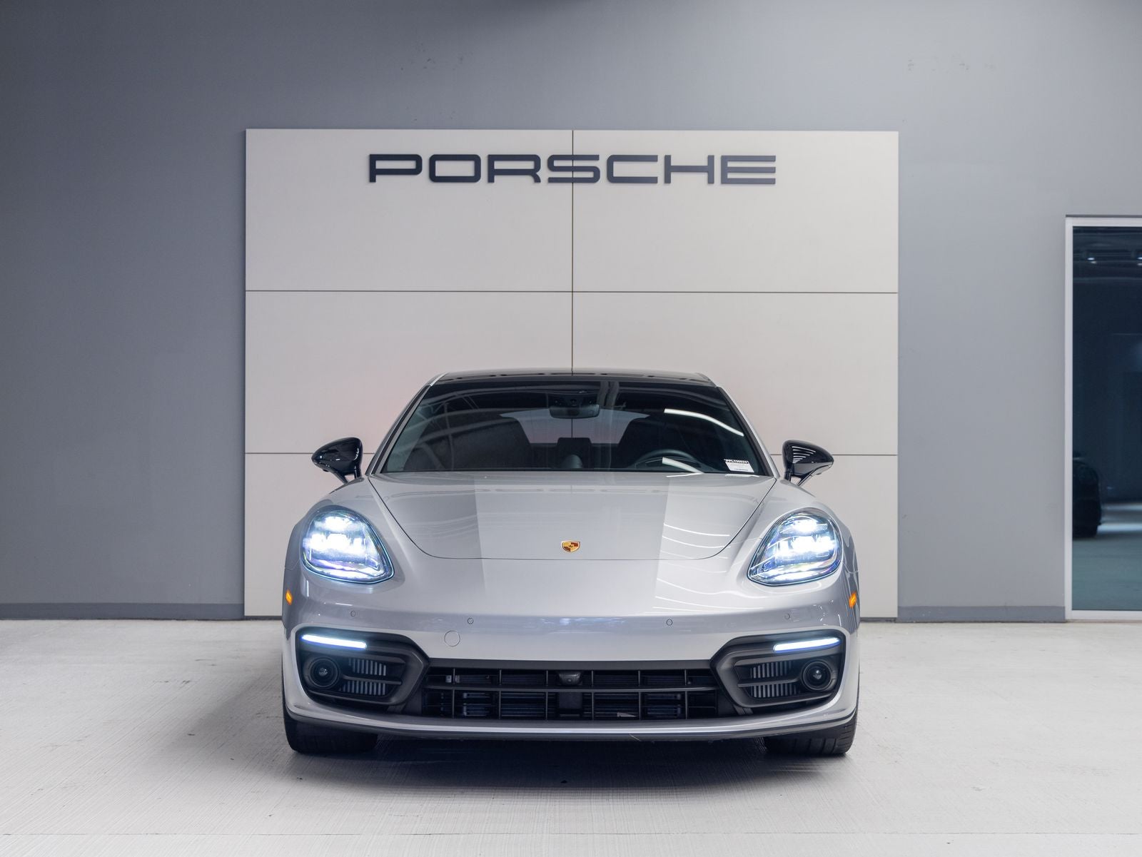 2023 Porsche Panamera 4S