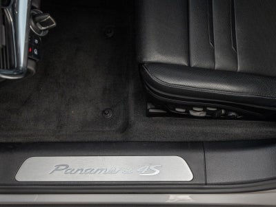 2023 Porsche Panamera 4S