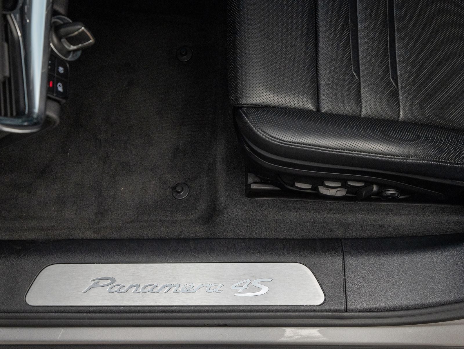 2023 Porsche Panamera 4S