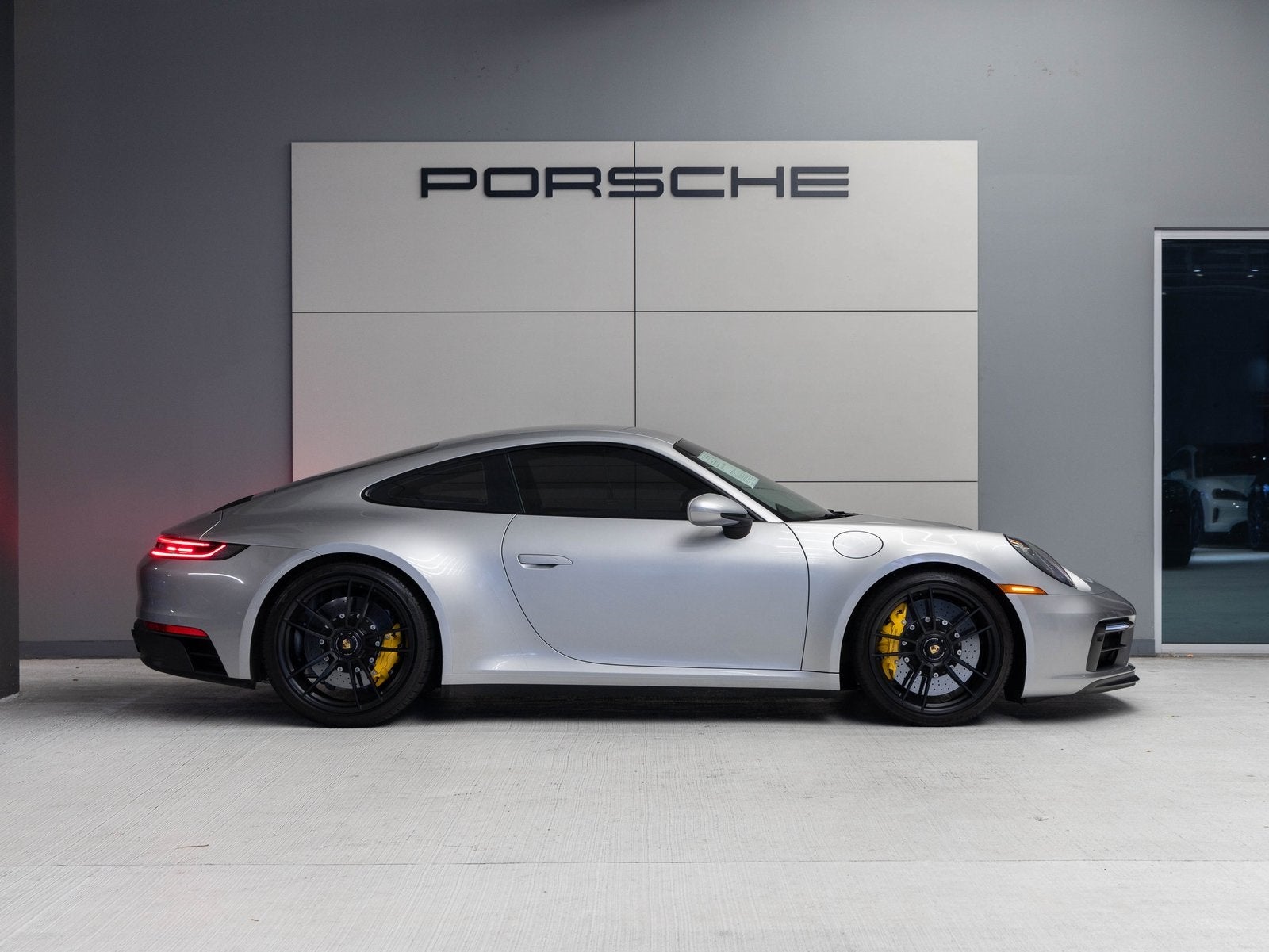 2024 Porsche 911 911 Carrera GTS (MY24)