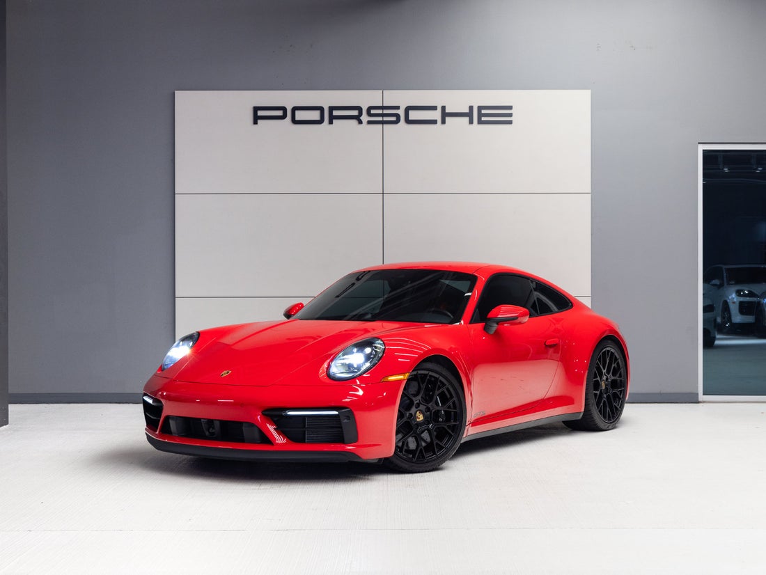 2022 Porsche 911 Carrera GTS