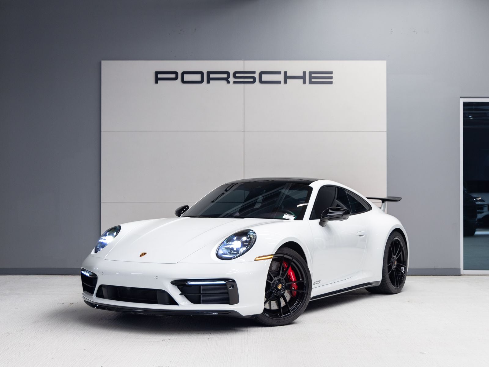 2024 Porsche 911 Carrera GTS