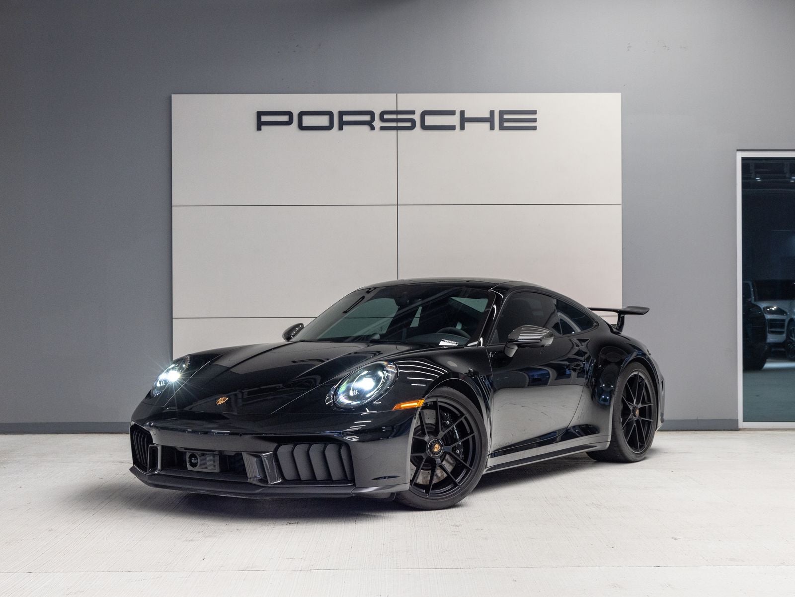 2026 Porsche 911 Carrera 4 GTS Coupe's photo