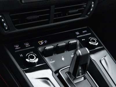 2025 Porsche 911 Carrera 4 GTS