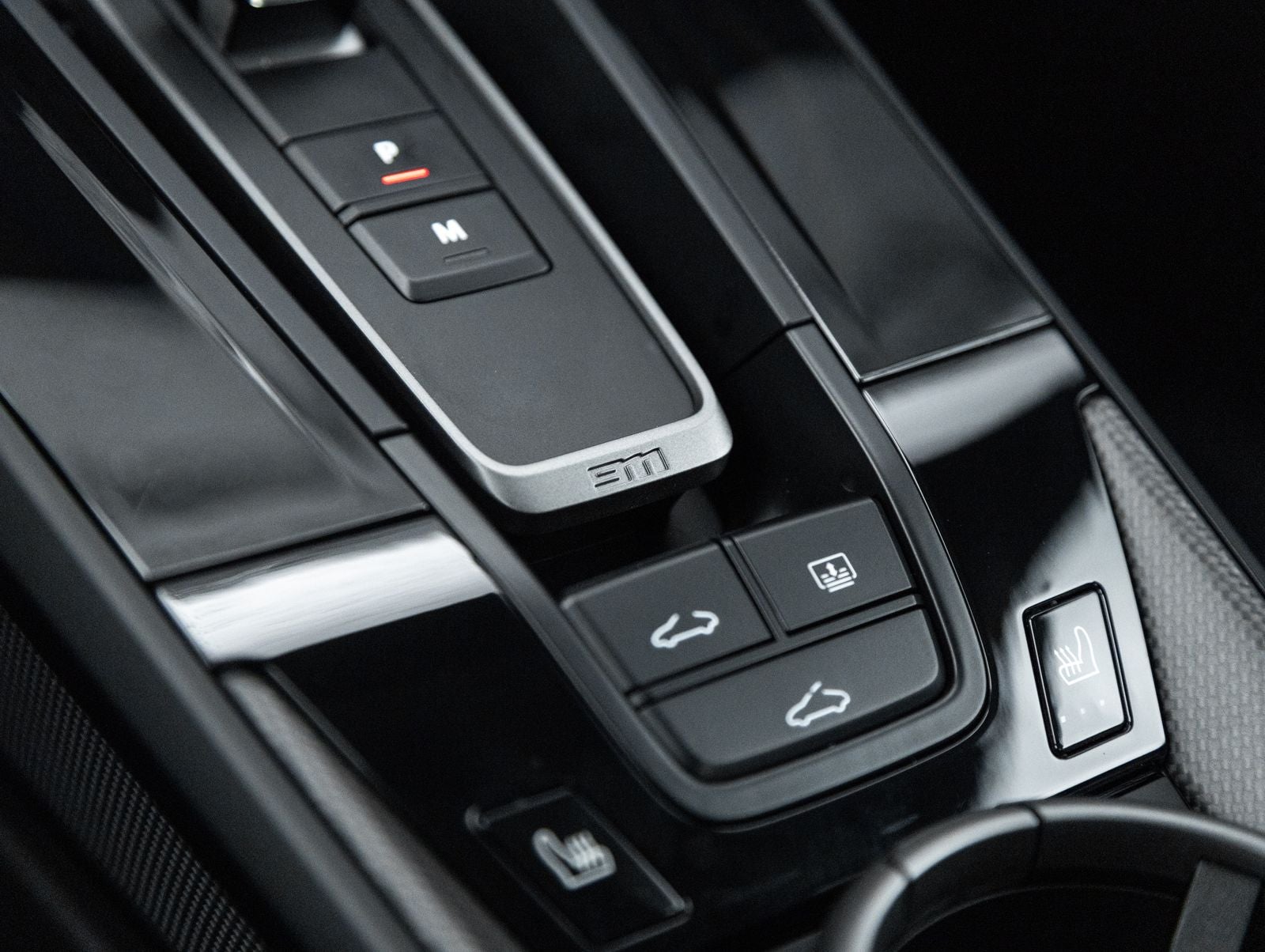 2025 Porsche 911 Carrera 4 GTS