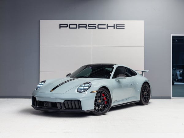 2025 Porsche 911 Carrera GTS