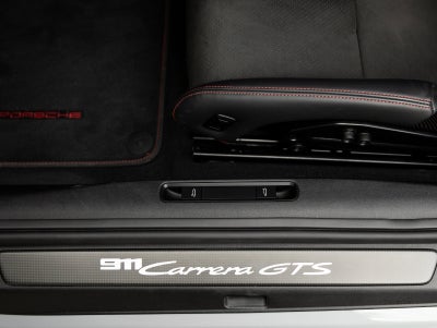 2025 Porsche 911 911 Carrera GTS