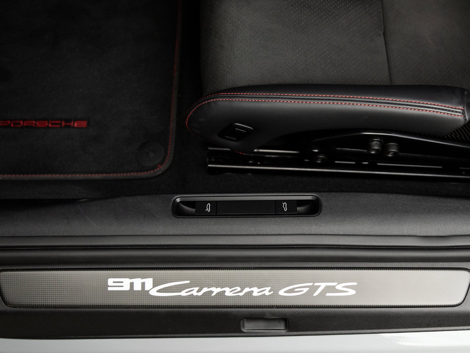 2025 Porsche 911 911 Carrera GTS