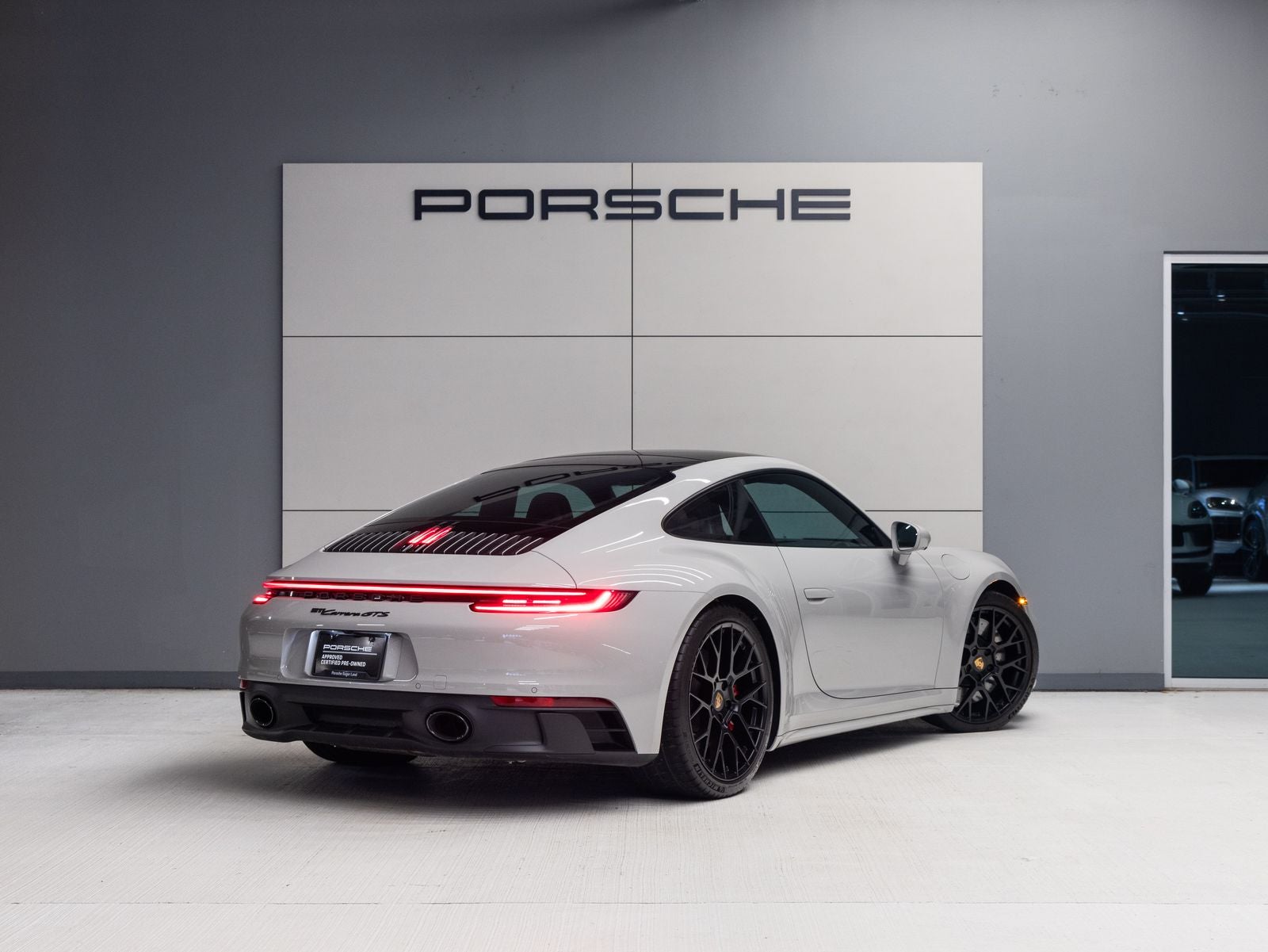 2024 Porsche 911 911 Carrera GTS