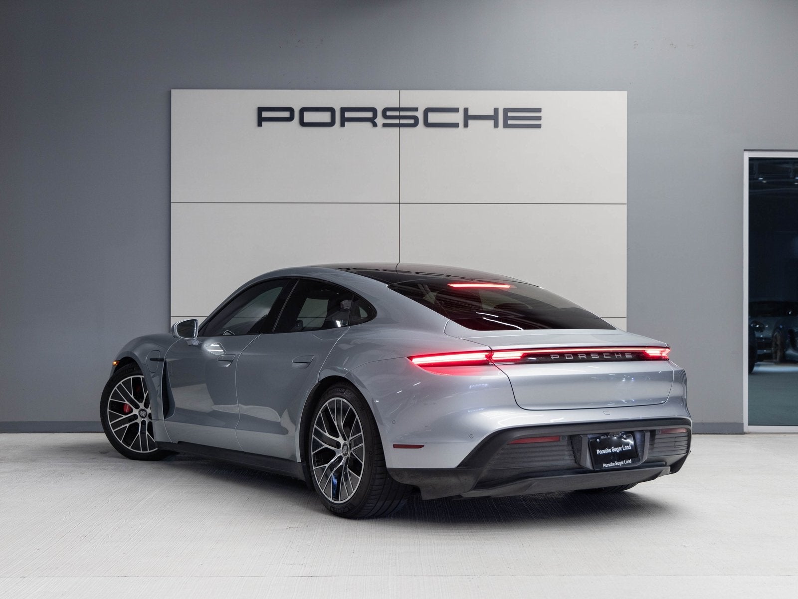 2022 Porsche Taycan Taycan 4S (MY22)
