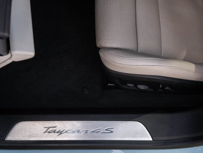 2022 Porsche Taycan 4S
