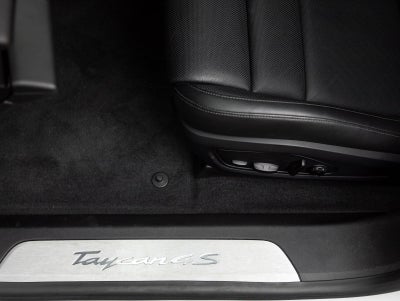 2020 Porsche Taycan 4S