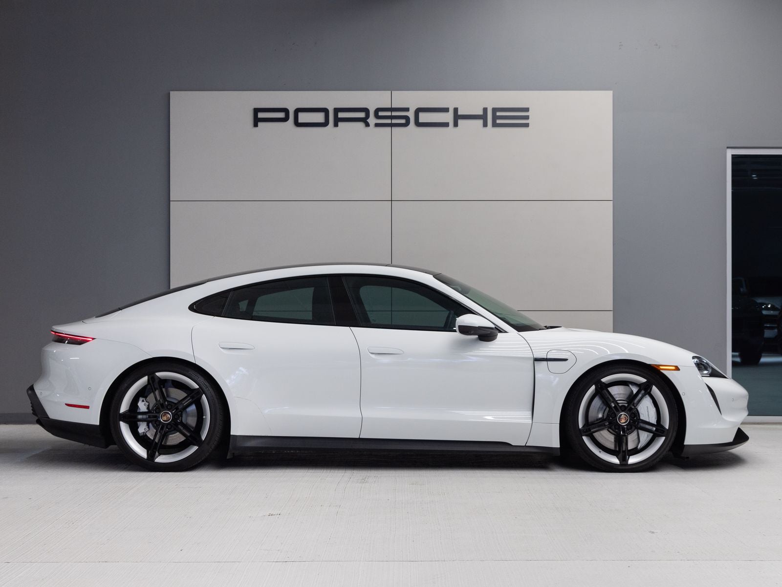 2020 Porsche Taycan 4S