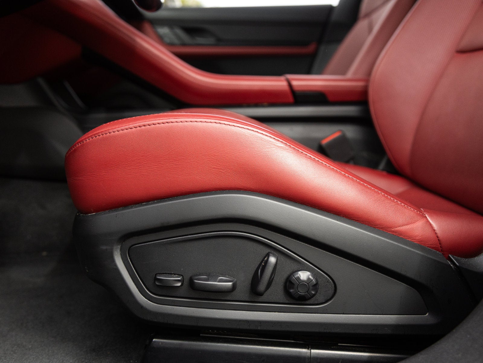 2023 Porsche Taycan Taycan 4S