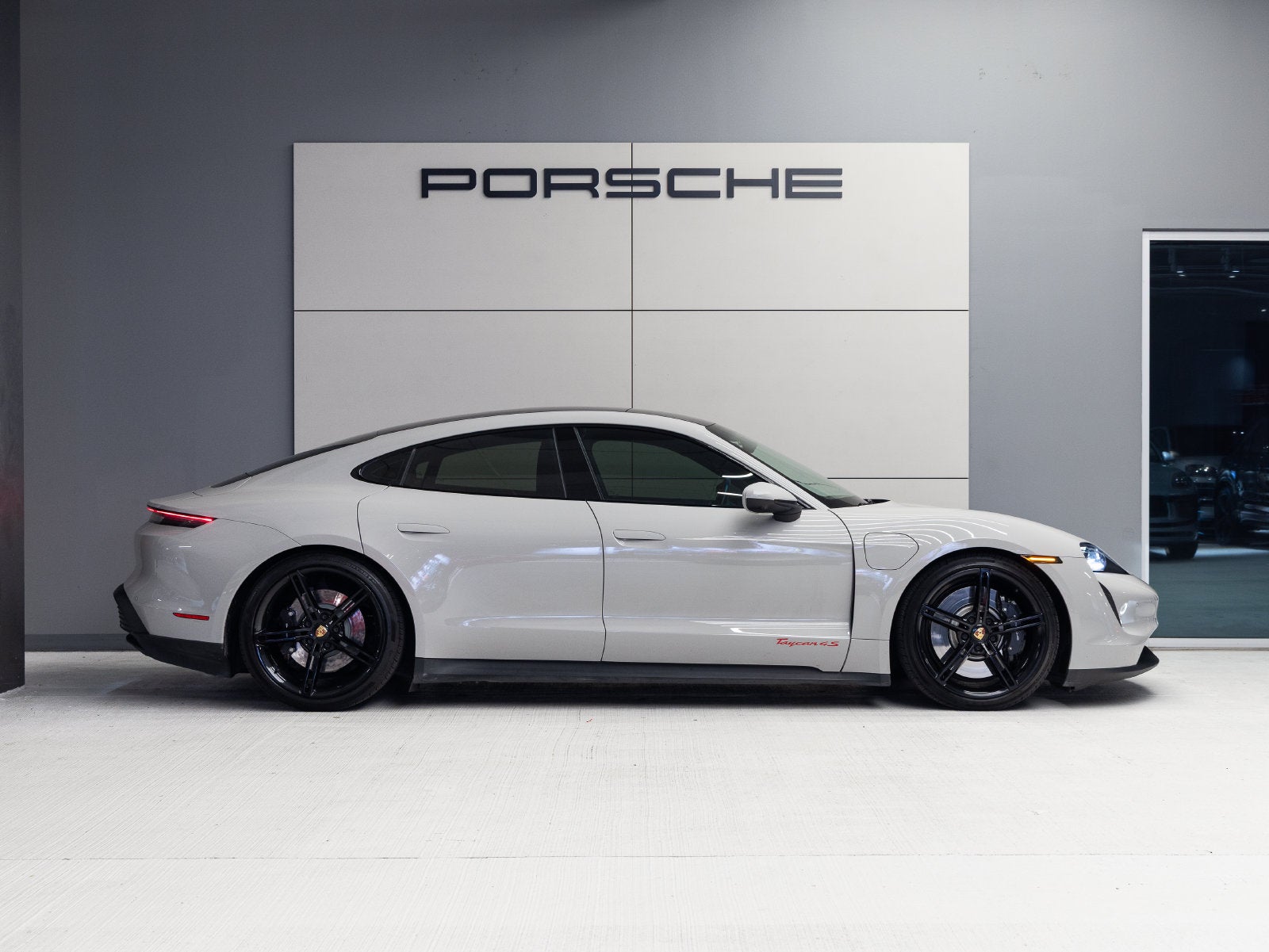 2023 Porsche Taycan Taycan 4S