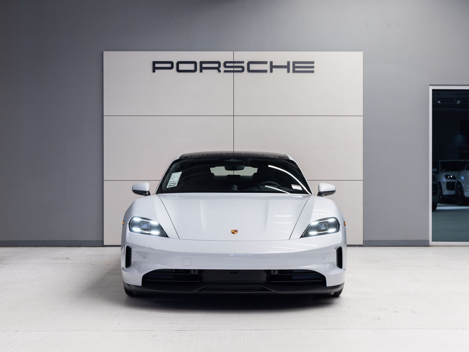 2026 Porsche Taycan 4S