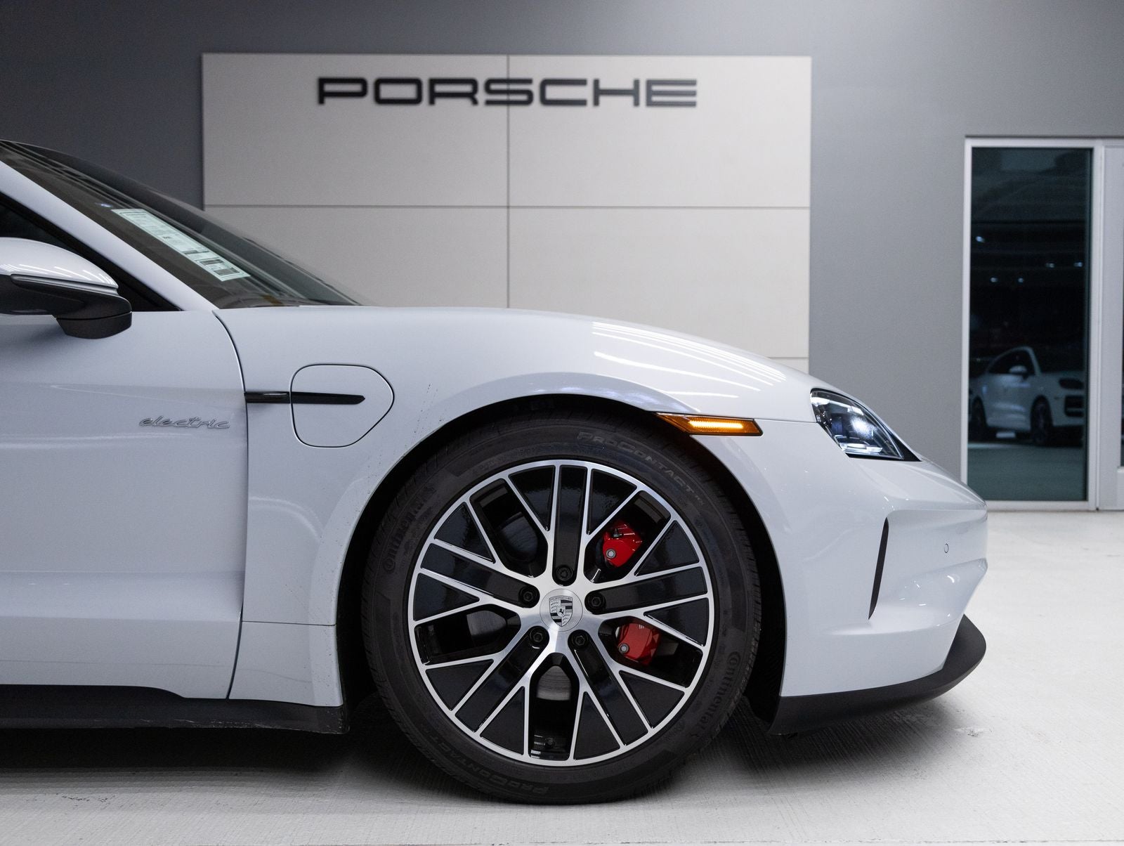 2026 Porsche Taycan 4S
