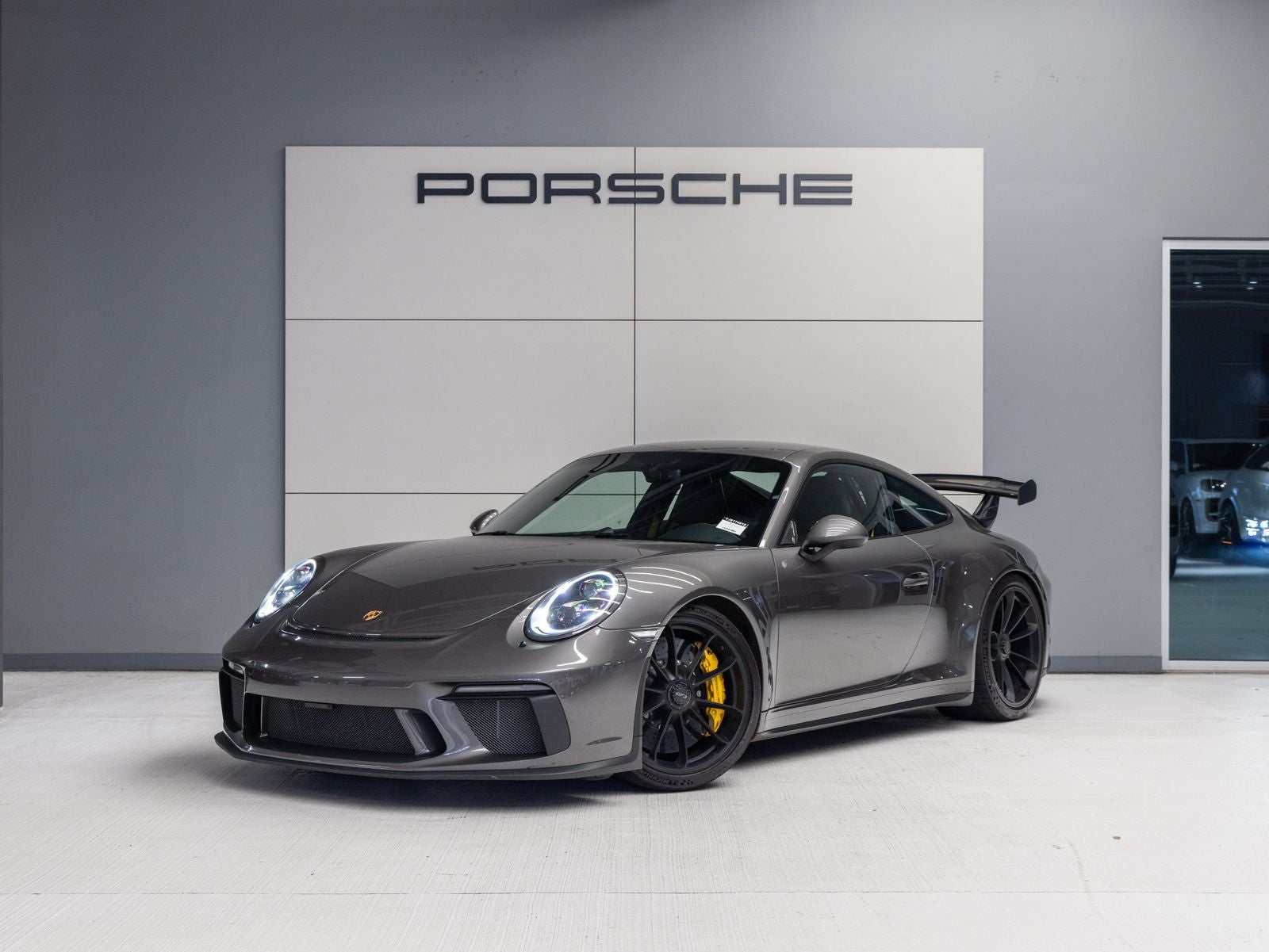 2018 Porsche 911 GT3's photo