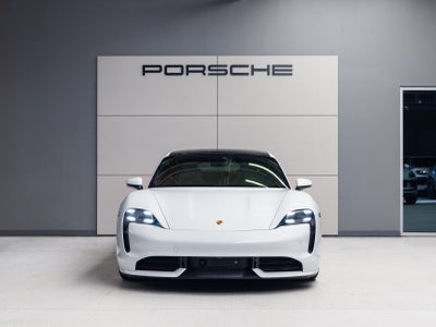 2020 Porsche Taycan Taycan Turbo