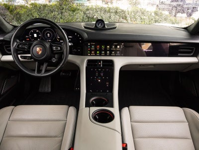 2020 Porsche Taycan Taycan Turbo