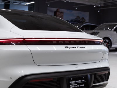 2020 Porsche Taycan Taycan Turbo