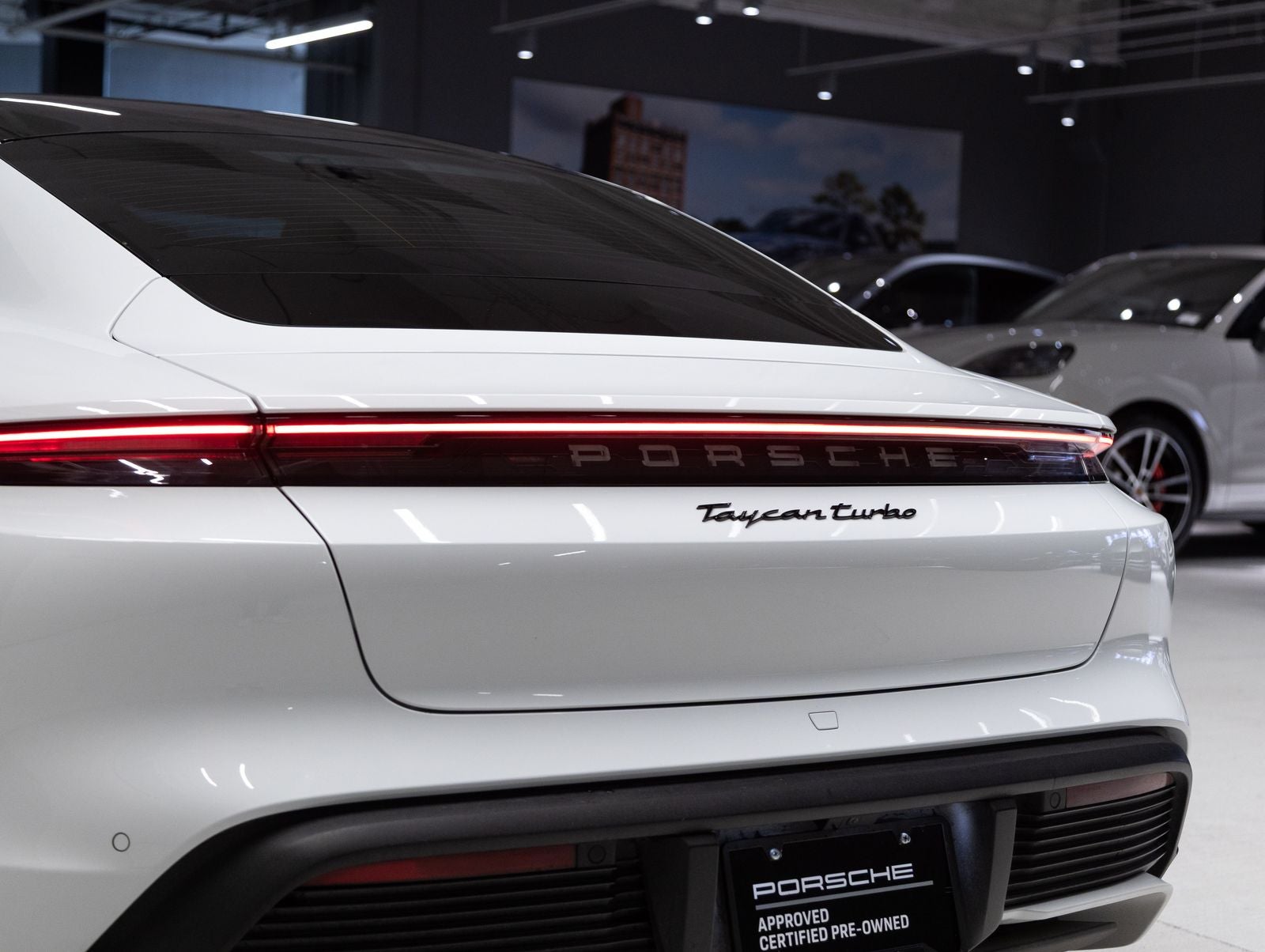 2020 Porsche Taycan Taycan Turbo