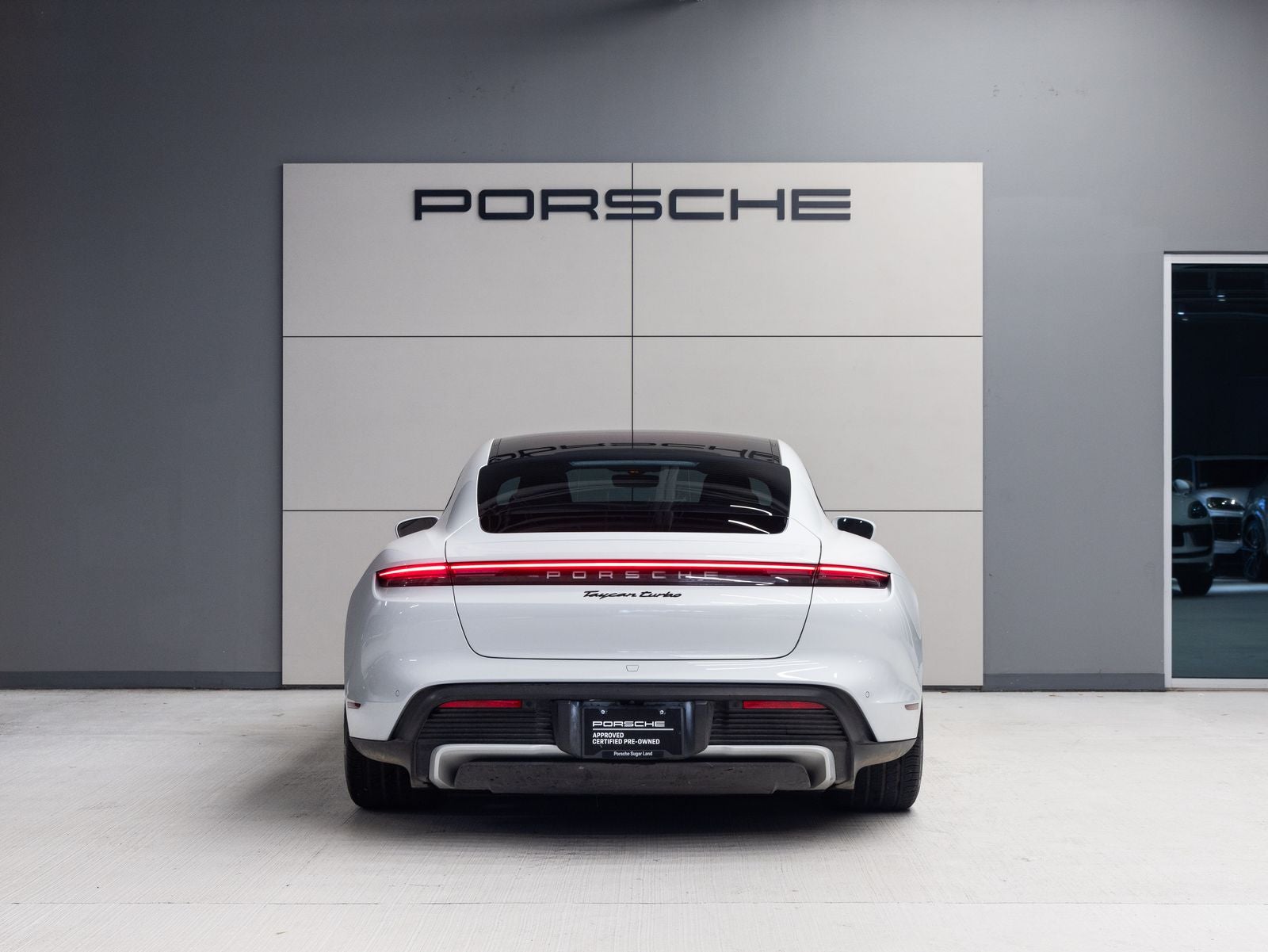2020 Porsche Taycan Taycan Turbo
