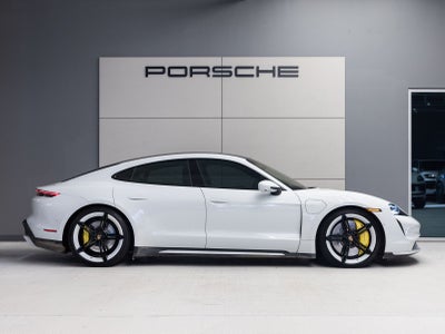2020 Porsche Taycan Taycan Turbo