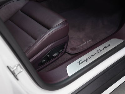 2024 Porsche Taycan Turbo