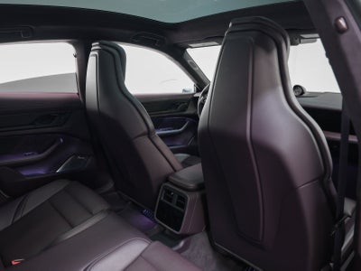 2024 Porsche Taycan Turbo