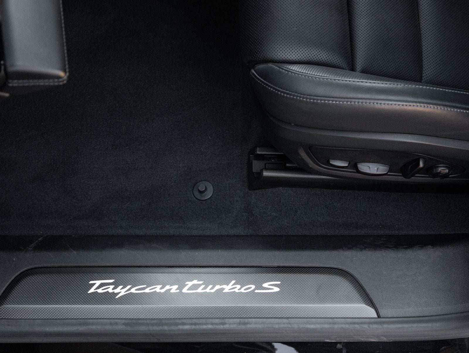 2021 Porsche Taycan Turbo S