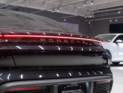 2021 Porsche Taycan Turbo S